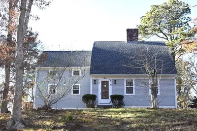 8 Cardinal Road 1