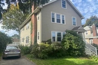 39-41 Upland Rd #1