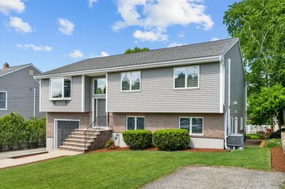 15 Mary Ellen Drive 1