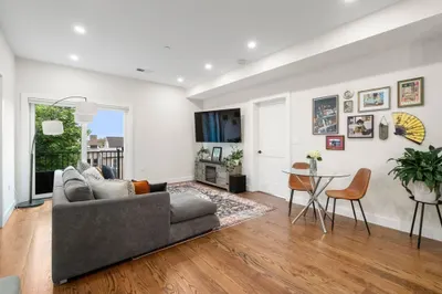 21 Lexington St #PH9