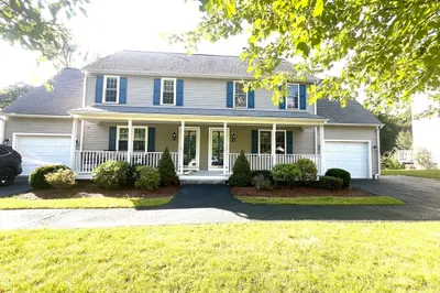 11 1/2 Carroll Rd #B 1
