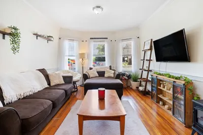 5 Breck Ave #1