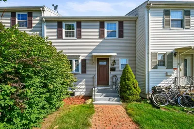 38 Warebrook Village 1