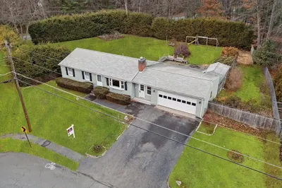 11 Oakwood St 1