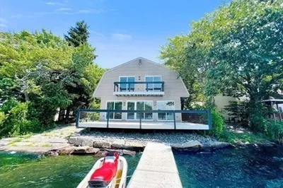 54 Westview Ave
