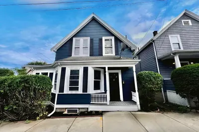 22 Allen Avenue 1