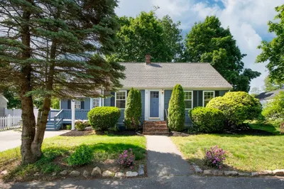 12 Beverly Cir