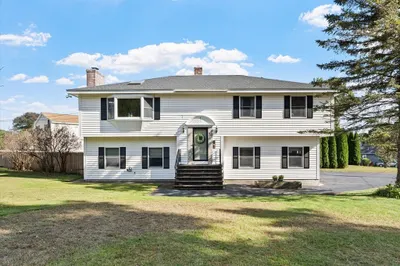 8 Forest Park Avenue 1