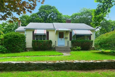 36 Baldwin St
