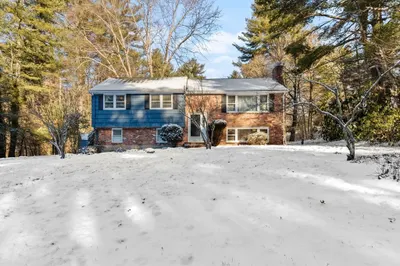 103 Fensview Dr 1