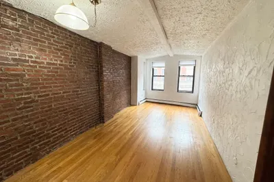 58 Prince St #6 1