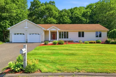 142 Oak Knoll Cir