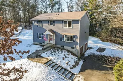 10 Hazelwood Ct 1