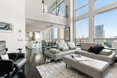 360 Newbury Street #805 1