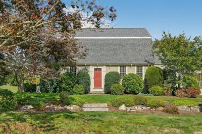 7 Hamlin St 1