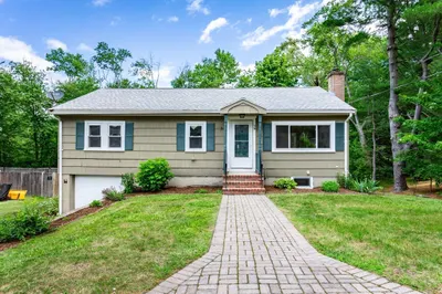 39 Mark Ave