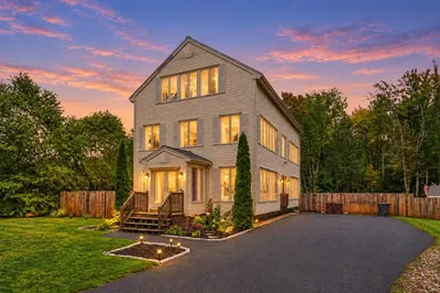 111 Ferry Rd 1