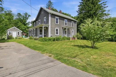 541 Bedford St 1