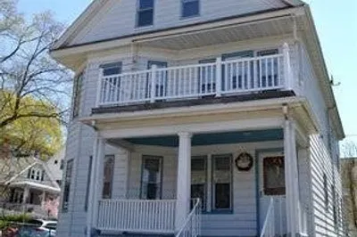 32 Westmount Ave #1 1