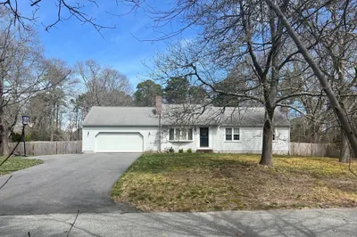 60 Knowlton Ln 1