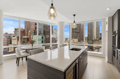 1 Franklin St #2504