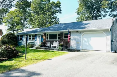 101 Sanddollar Circle 1