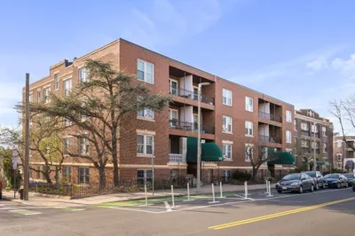 343 S Huntington Ave #5 1