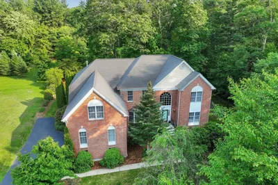 138 Fairview St 1