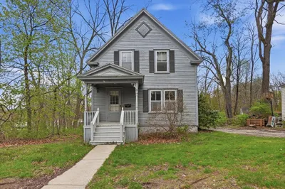 79 Central St