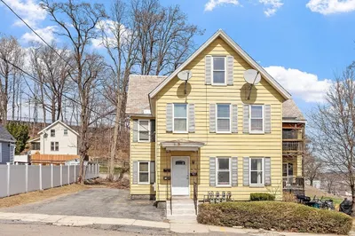 219 Charles St 1