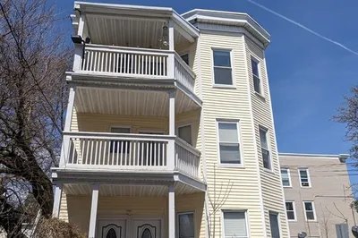 12 Knowlton Street #12A 1