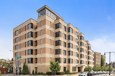 1650 Commonwealth Ave #204 1