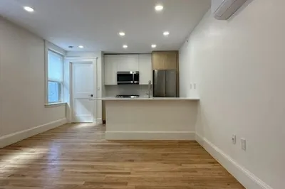 26 Bradlee Rd #304