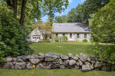46 Homestead Ln 1