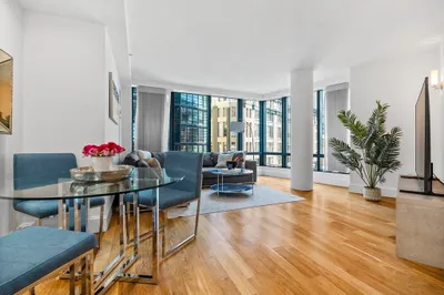 3 Avery St #606 1