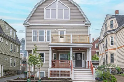 82 Pearson Ave #2