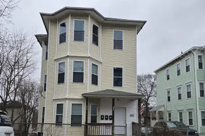 152 Eastern Ave #2