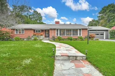 10 Rollingwood Dr 1