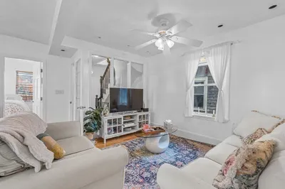 24 Callender St #24