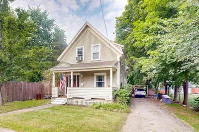 127 W Main St 1
