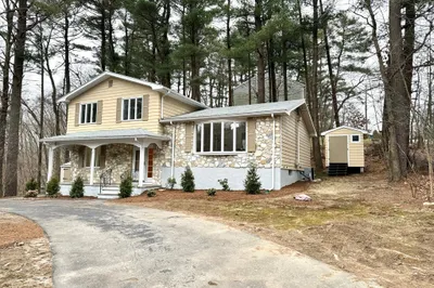 425 High St