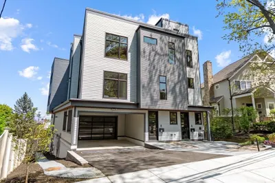 28 Colbourne Cres #U28 1