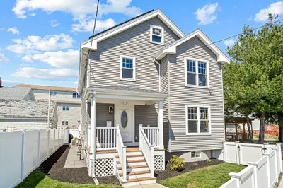 360 Lynn St 1