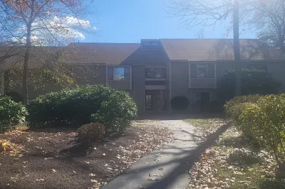 5 Thayer Pond Drive #6