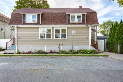 15-17 Lindsey St 1
