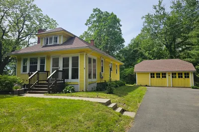 65 Hockanum Rd 1