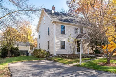 18 Norfolk Ave #2 1