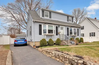 43 Roberts Rd