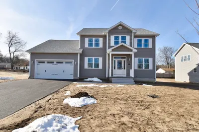 82 Crystal Brook Dr 1