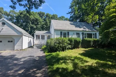 3 Wayne Drive